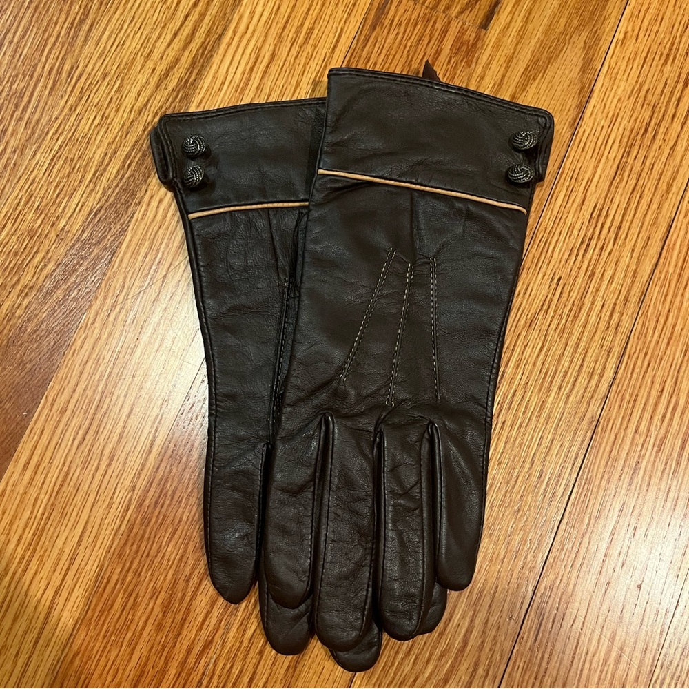 Brown leather gloves